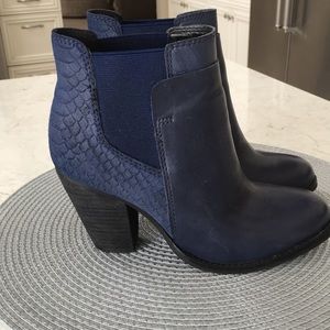 ALDO blue leather and alligator boots